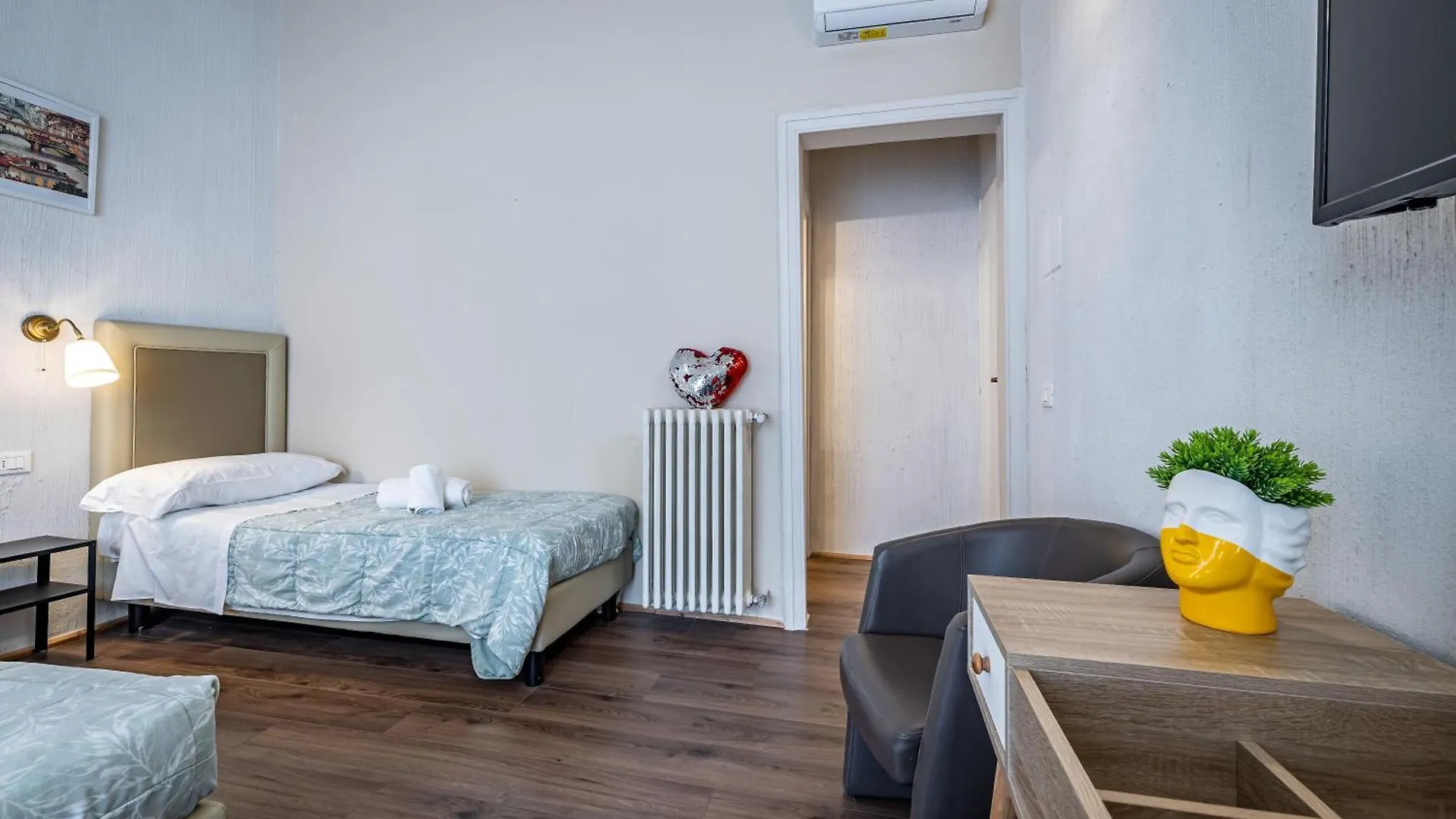 La Loggia Del Porcellino Otel Floransa 0*,